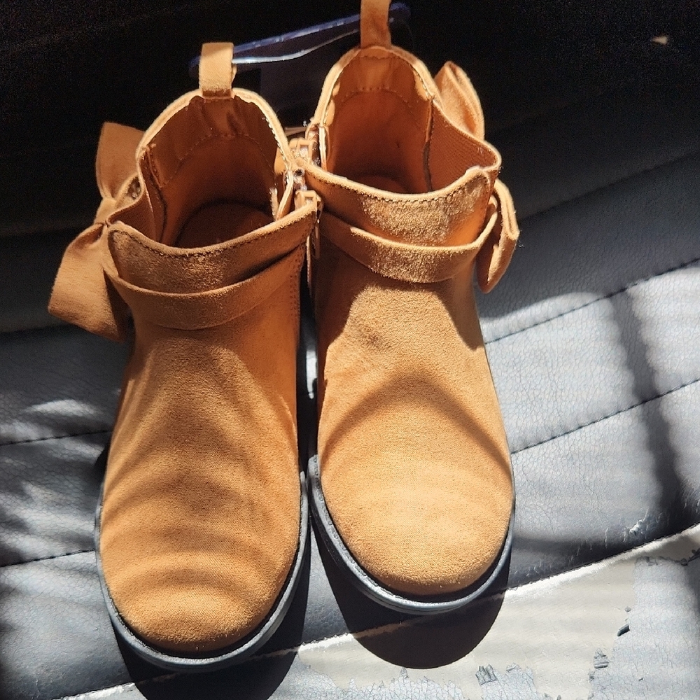 Stylish Brown Ankle Boots - Girls 11
